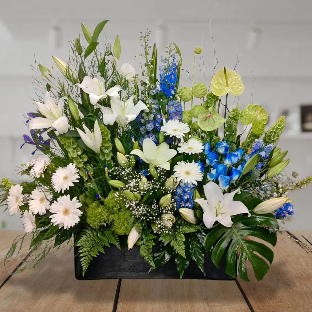 Arreglo Floral Luctuoso Personnel