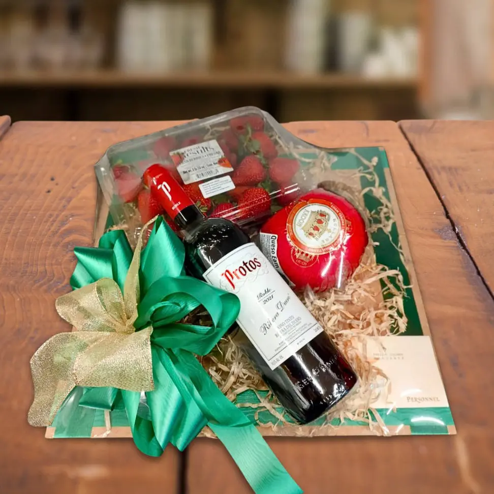 Arreglo Frutal con Queso y Vino