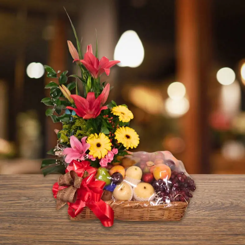 Regalo frutal con flores Personnel